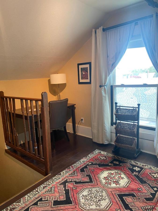 Balcony Guest House Ню Орлиънс Стая снимка
